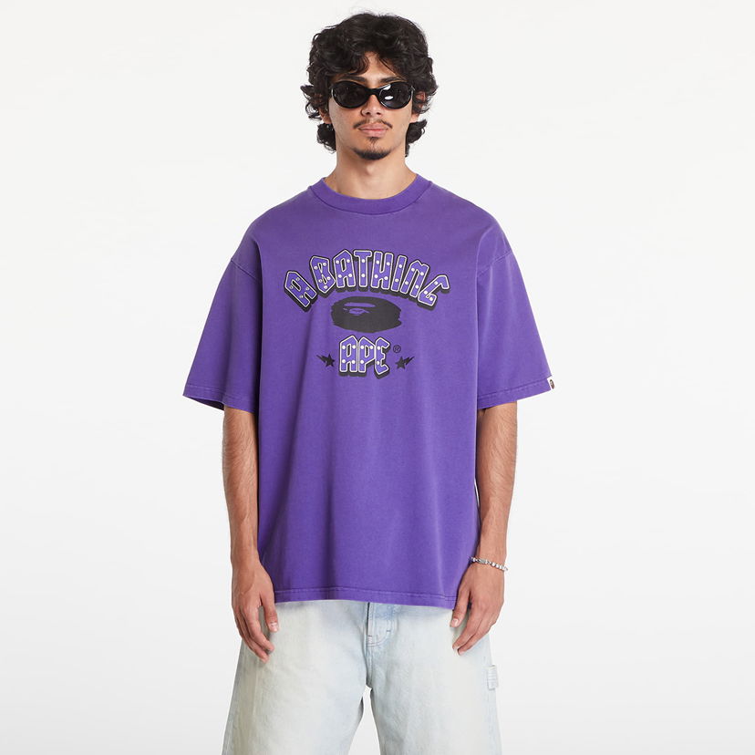 T-shirt BAPE A BATHING APE Garment Dye Rhinestone Logo Relaxed Fit Short Sleeve Tee Purple Purpur | 001CSK801312M PUR