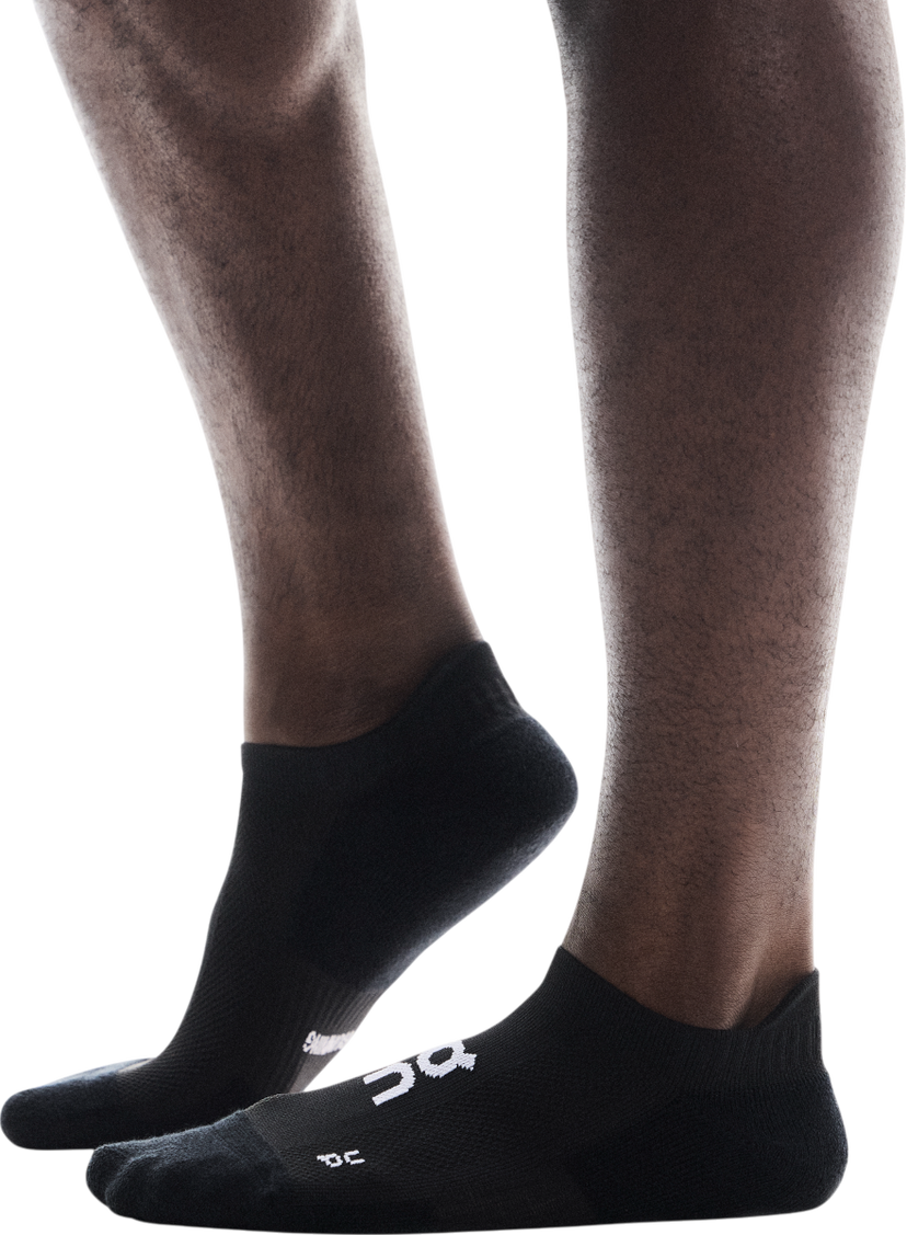 Strumpor On Running Core Run Low Socks Svart | 2uf10080553