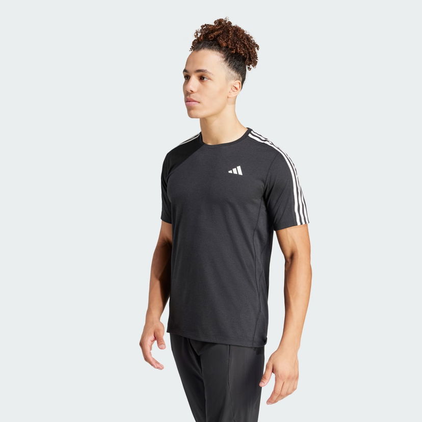 T-shirt adidas Performance Own the Run 3-Stripes Tee Svart | IQ3834