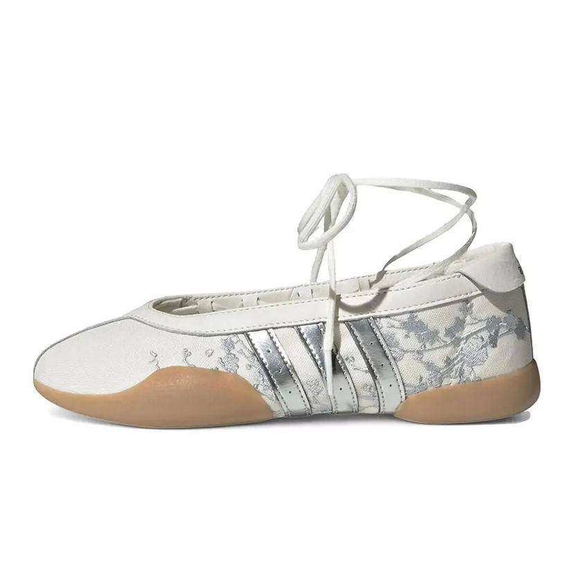 Sneakers och skor adidas Originals Taekwondo Mei Ballet "White Silver Floral" Vit | JQ9677