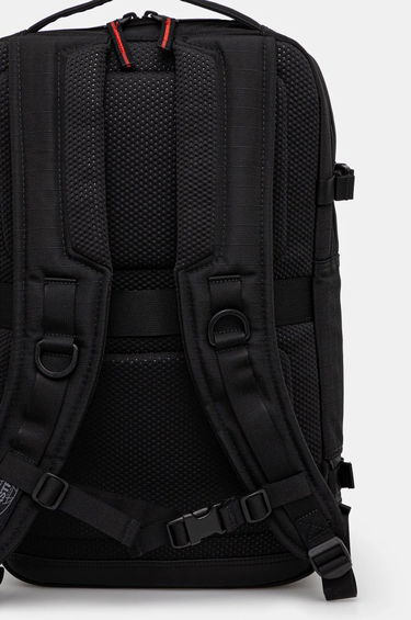 Ryggsäck EASTPAK Eastpak Tecum M Cnnct Backpack Svart | EK00091D9S31, 2