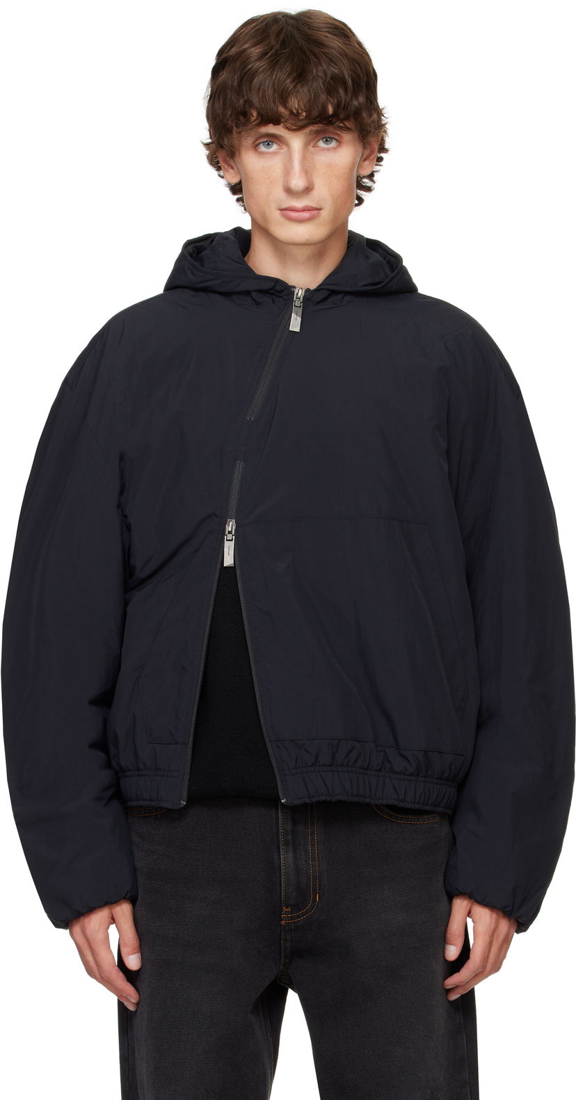 Pufferjacka ADER ERROR Hooded Asymmetrical Zip Jacket Svart | BN01FWJK1302BK