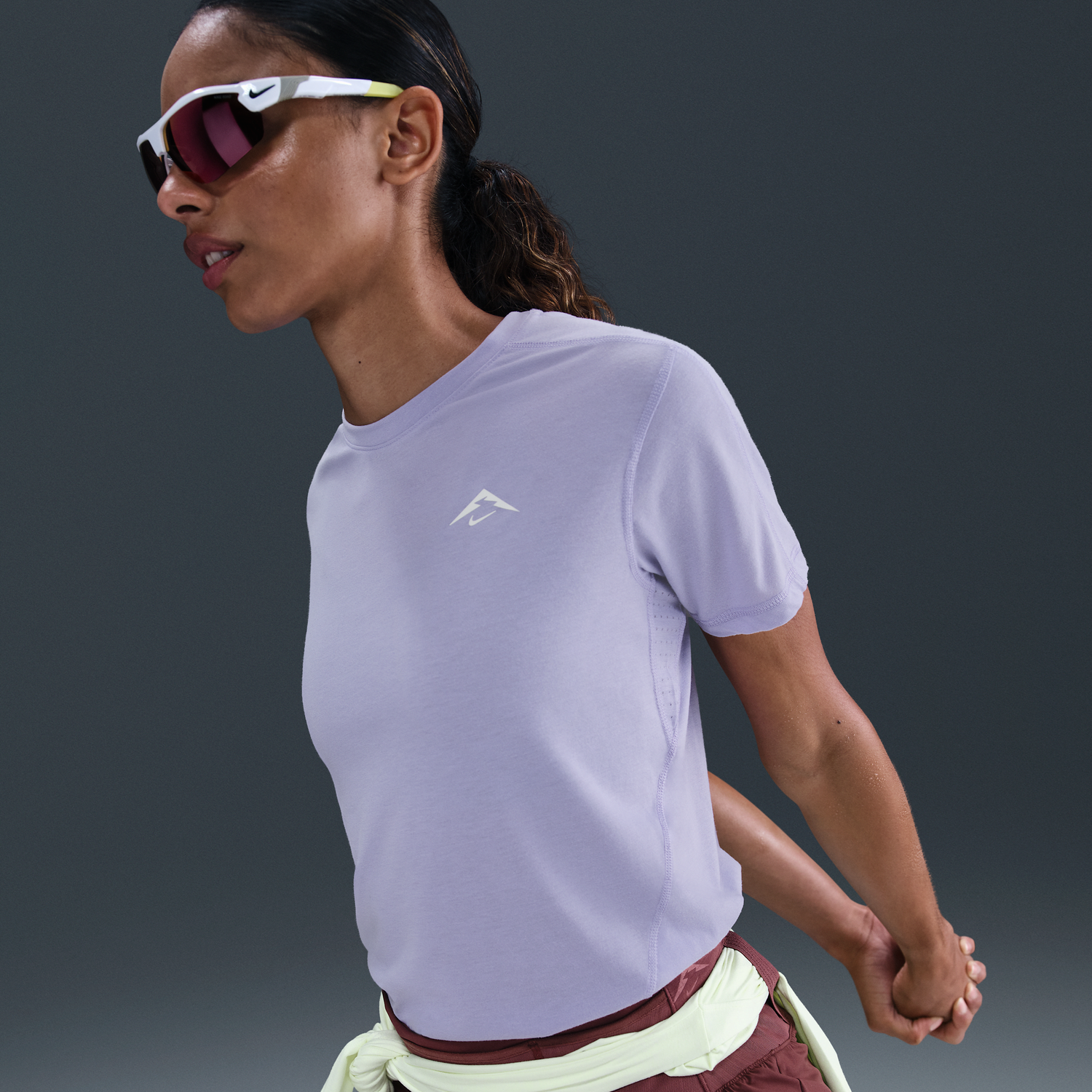 T-shirt Nike Dri-FIT Trail Short-Sleeve Running T-Shirt Purpur | HJ2242-533, 1