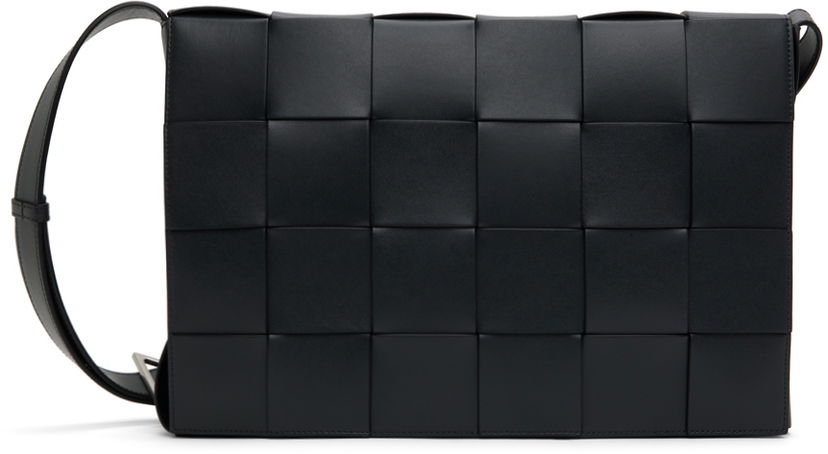 Axelväska Bottega Veneta Bottega Veneta Maxi Cassette Shoulder Bag Svart | 778320VB1K0