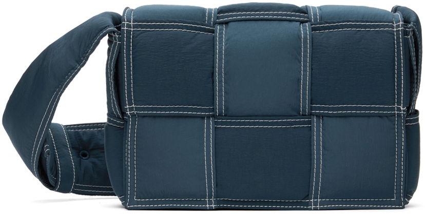 Axelväska Bottega Veneta Bottega Veneta Small Padded Tech Cassette Bag Blå | 795675 V4GT1 3493