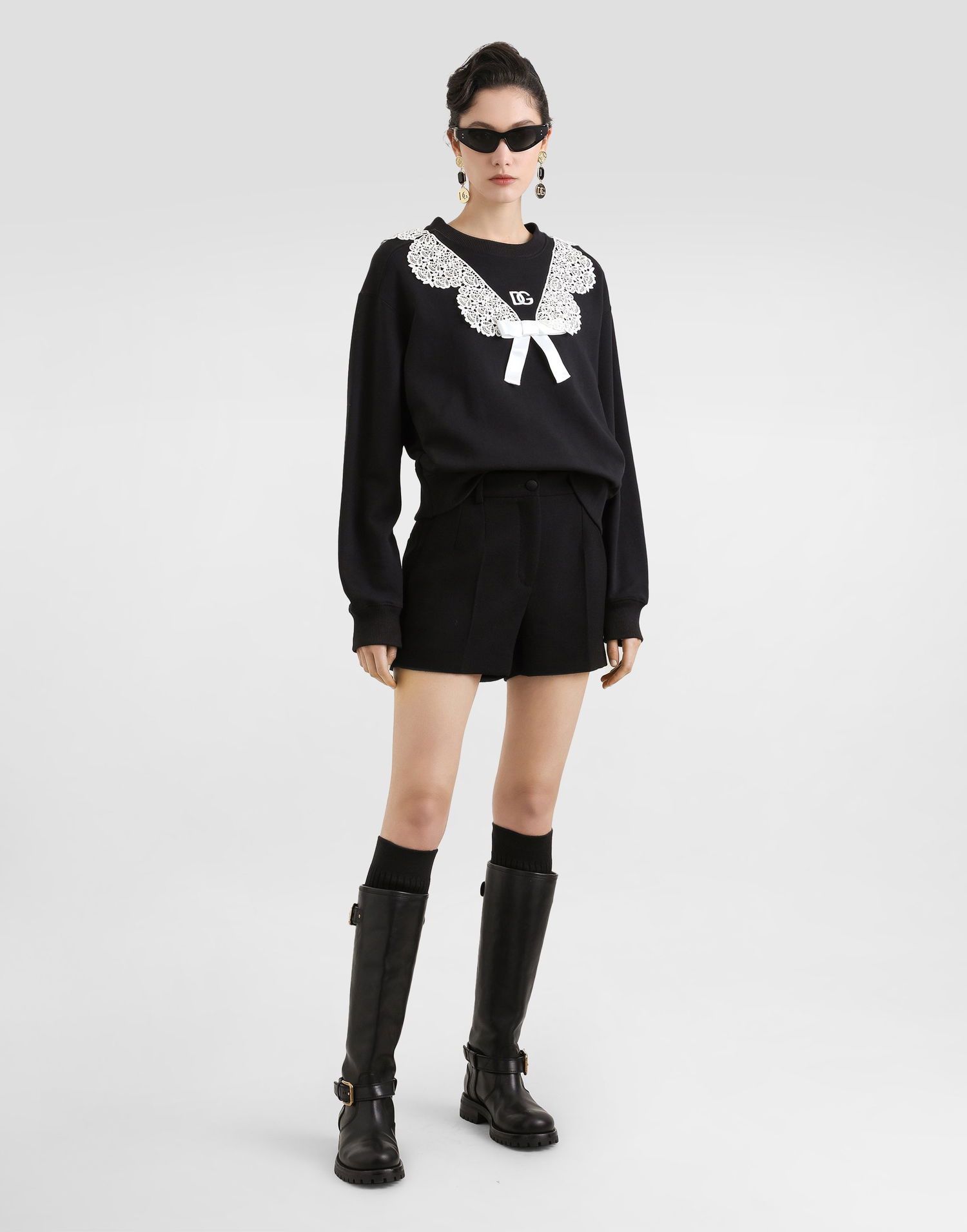 Sweatshirt Dolce & Gabbana Sweatshirt With Macramé And Bow Svart | F9S43ZGDC6EN0000, 1