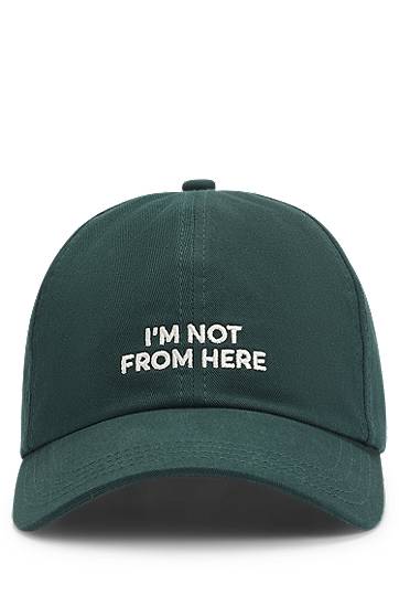 Keps BOSS Cotton Twill Cap "I'm Not From Here" Grön | 50535387, 0