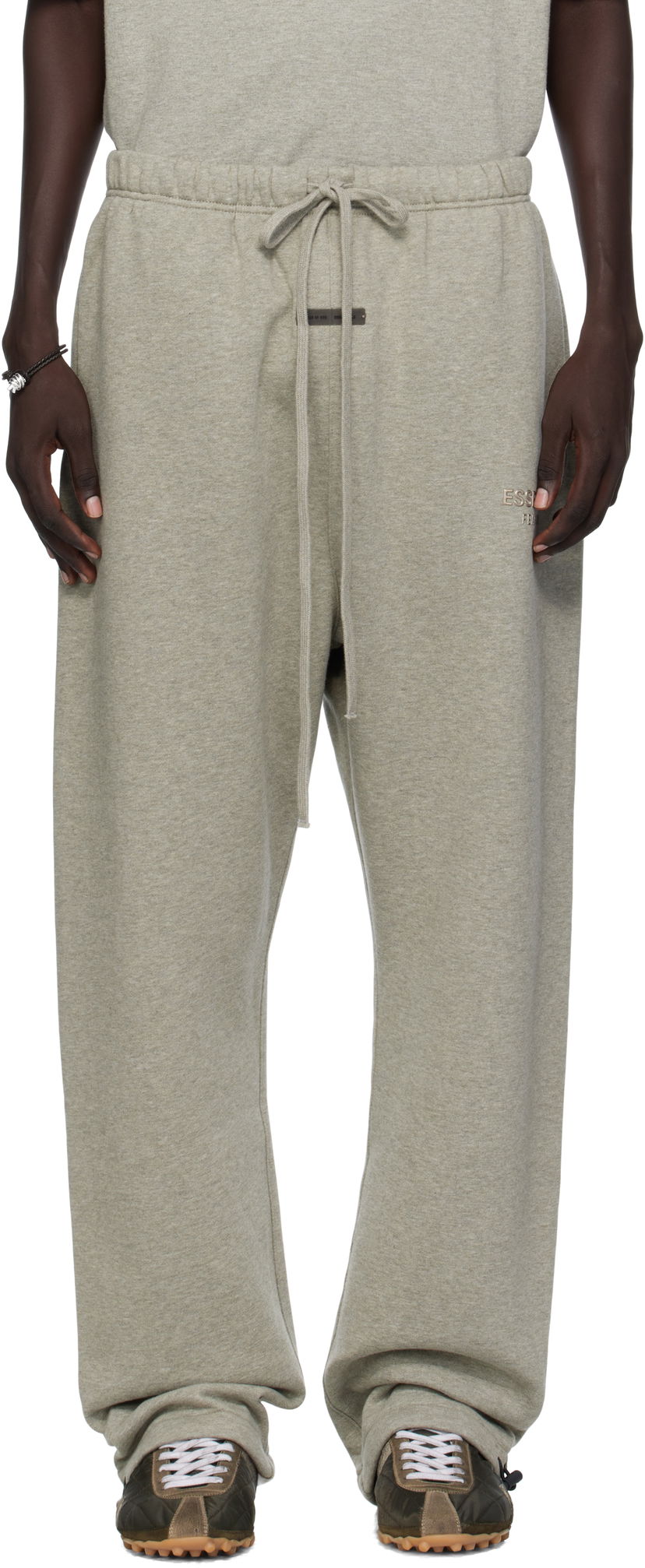 Träningsbyxor Fear of God Fear of God ESSENTIALS Relaxed Fleece Sweatpants Grå | 130SP258225F