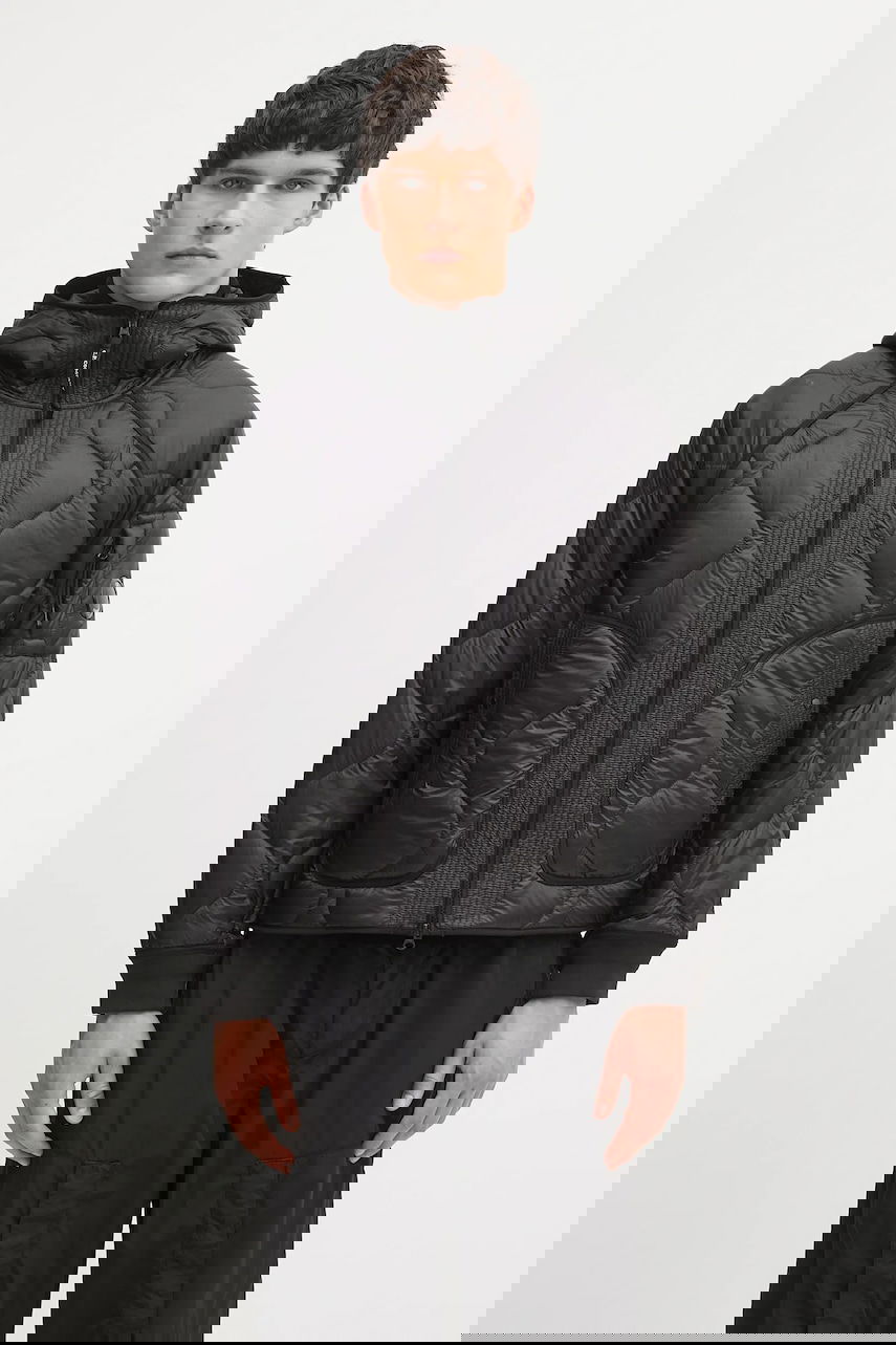 Pufferjacka C.P. Company C.P. Company Hooded Quilted Jacket Svart | 19CMOW047A110158A, 0