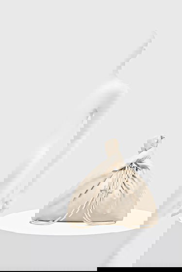 Handväska Nanushka Nanushka Jen Drawstring Large Bag Beige | NW25SSBG03893, 5