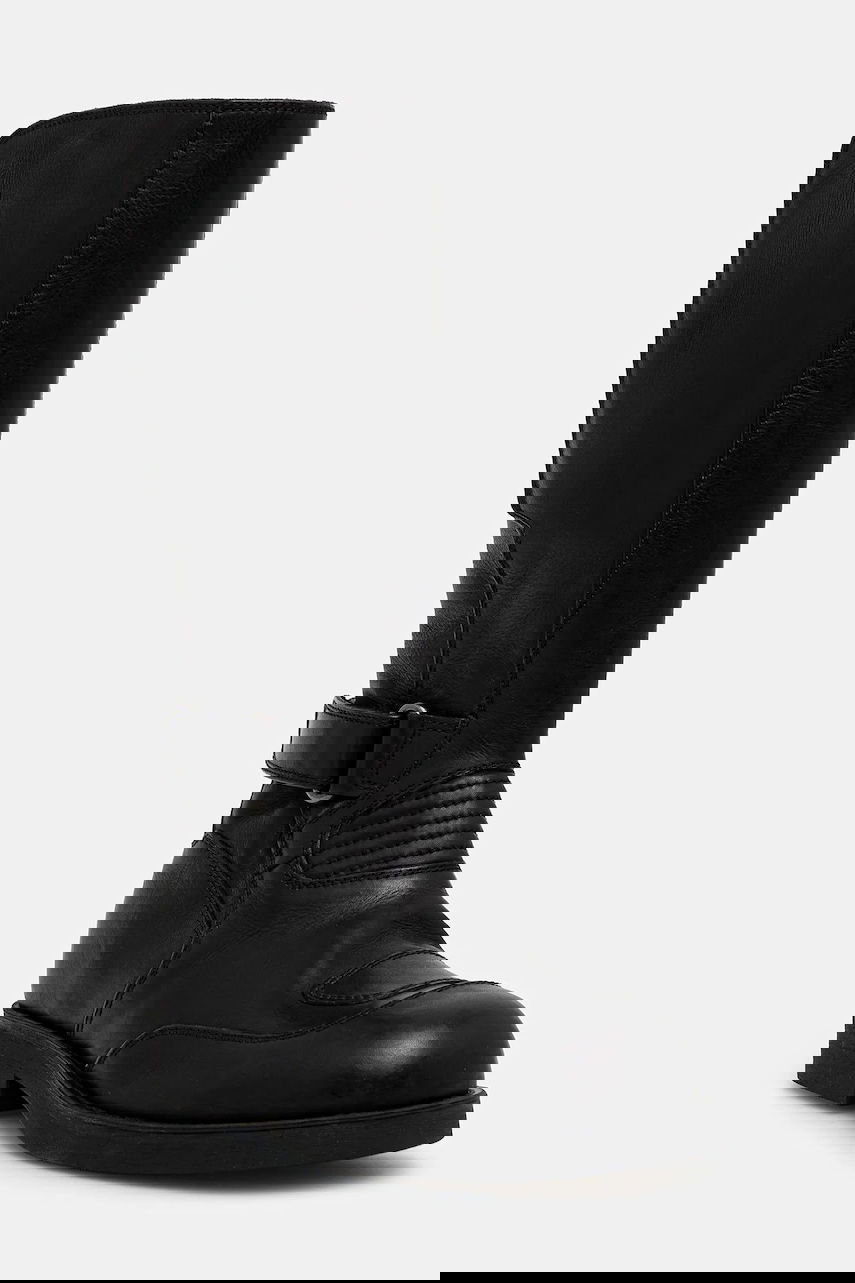 Sneakers och skor Maison Margiela MM6 Maison Margiela Tall Leather Boots with Buckle and Flat Heel Svart | S66WW0100.P7431.T8013, 0