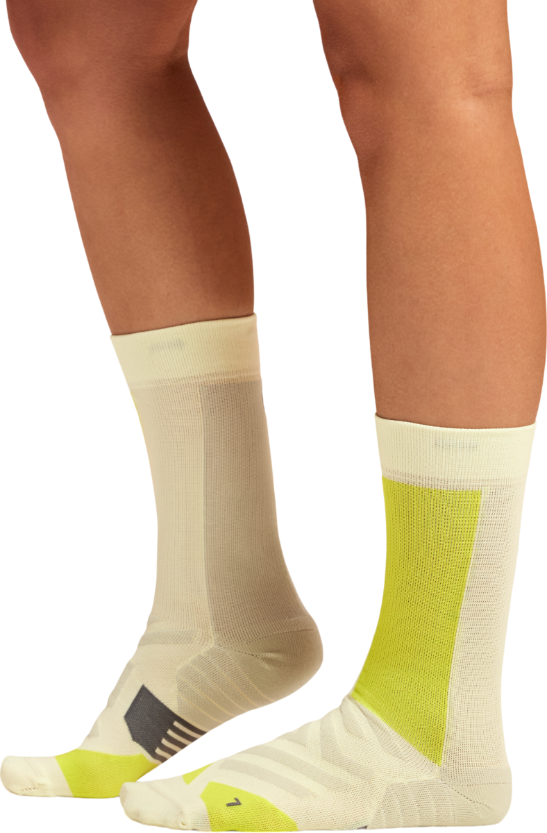Strumpor On Running Performance High Sock Gul | 365-01752
