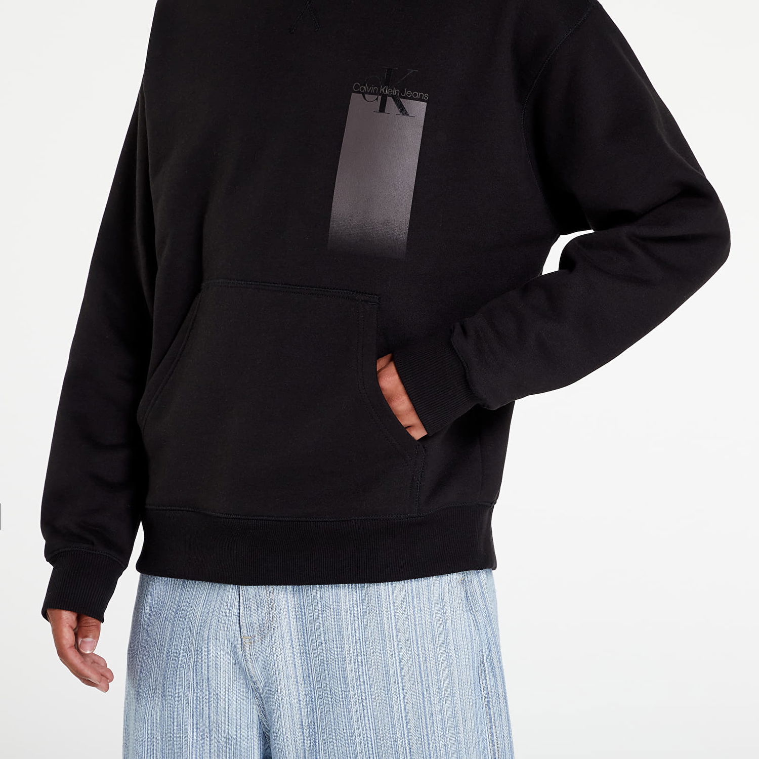 Sweatshirt CALVIN KLEIN Monolgo Gradient Mul Svart | J30J321890 BEH, 1