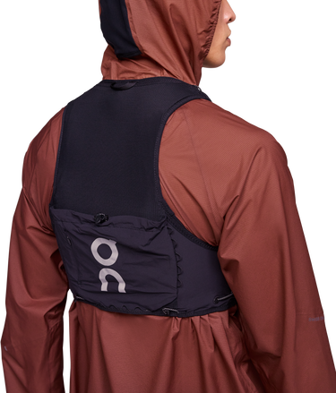 Ryggsäck On Running Ultra Vest 10L + 2 flasks Svart | 2ud30020553, 2