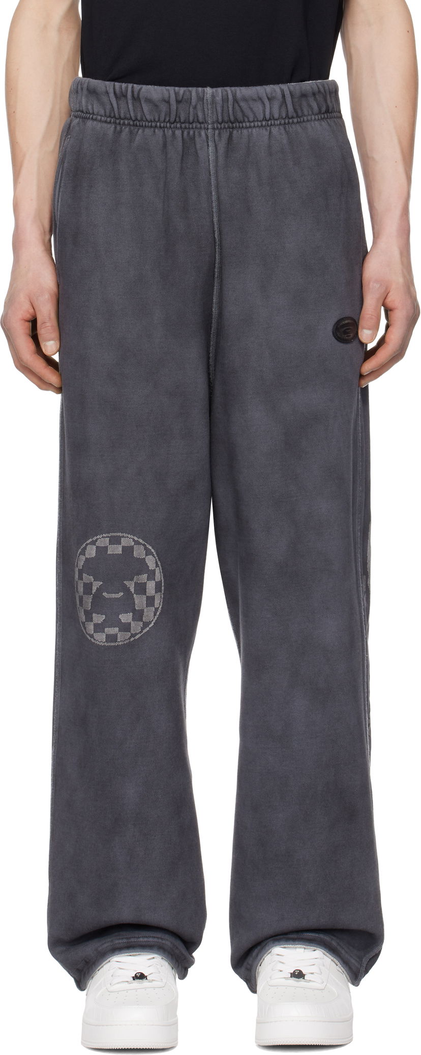 Träningsbyxor AAPE by A Bathing Ape AAPE by A Bathing Ape AAPE Main Reversible Sweatpants Grå | AAPPTMB645XXNBKL