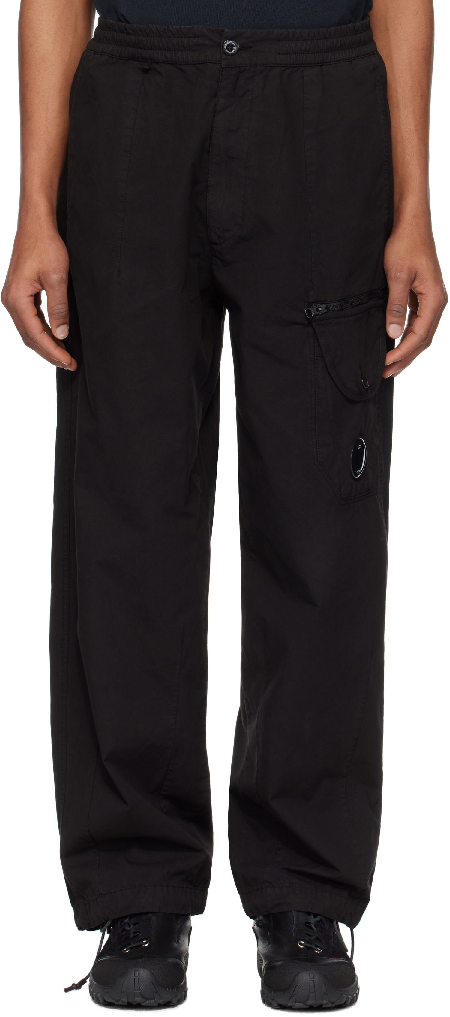 Cargo byxor C.P. Company C.P. Company Microreps Boxy Lens Cargo Pants Svart | 18CMPA094A-006475G, 0