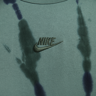 T-shirt Nike Max90 Sportswear Premium Essentials Grön | FV3780-361, 2