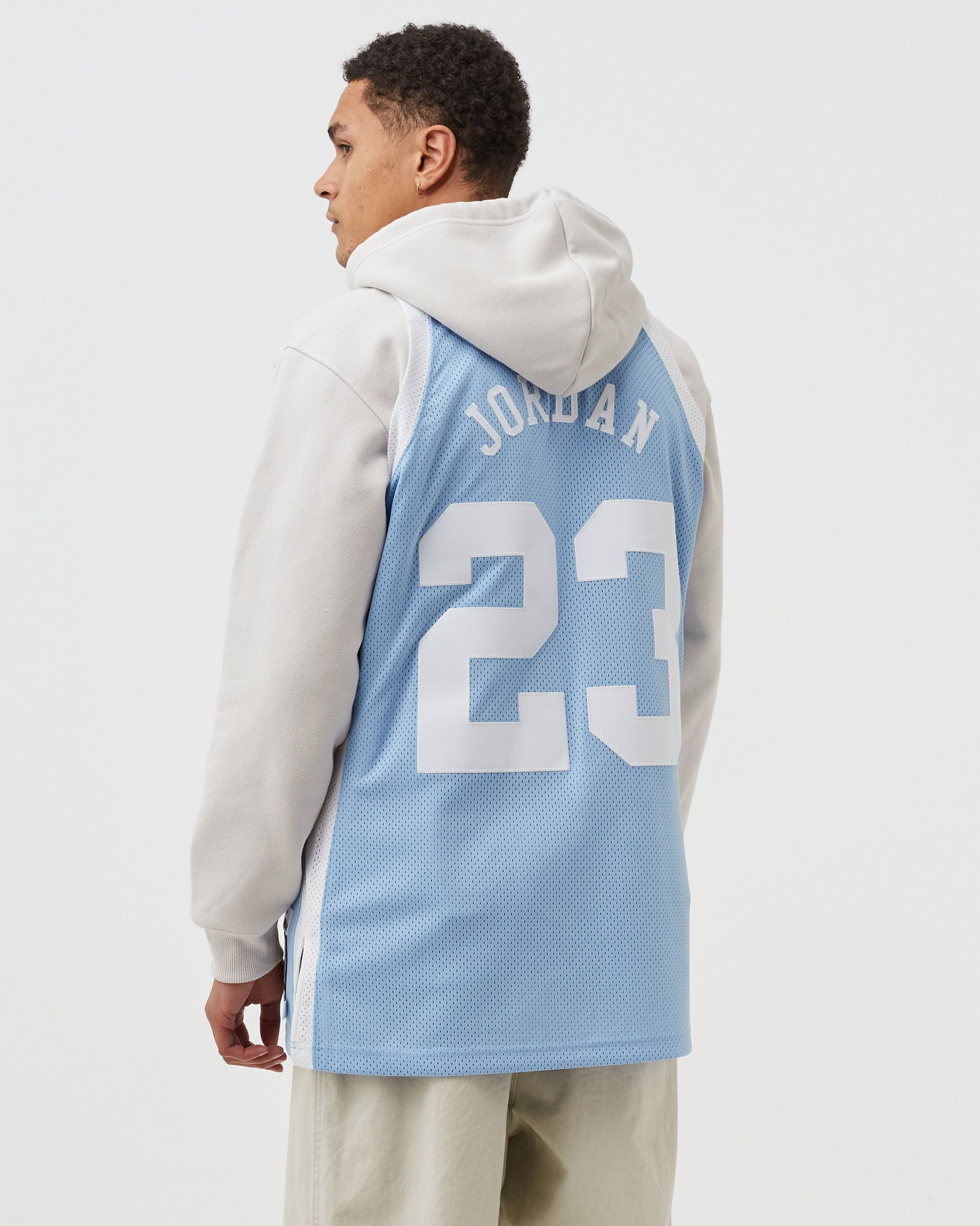 Linne Mitchell & Ness NBA Authentic Jersey University Of North Carolina 1983-84 Michael Jordan #23 Blå | AJY54495-UNC83MJOLTBL, 1