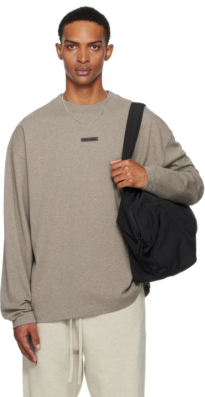 T-shirt Fear of God Fear of God ESSENTIALS Classic Fit Long Sleeve T-Shirt Grå | 125SP254203F