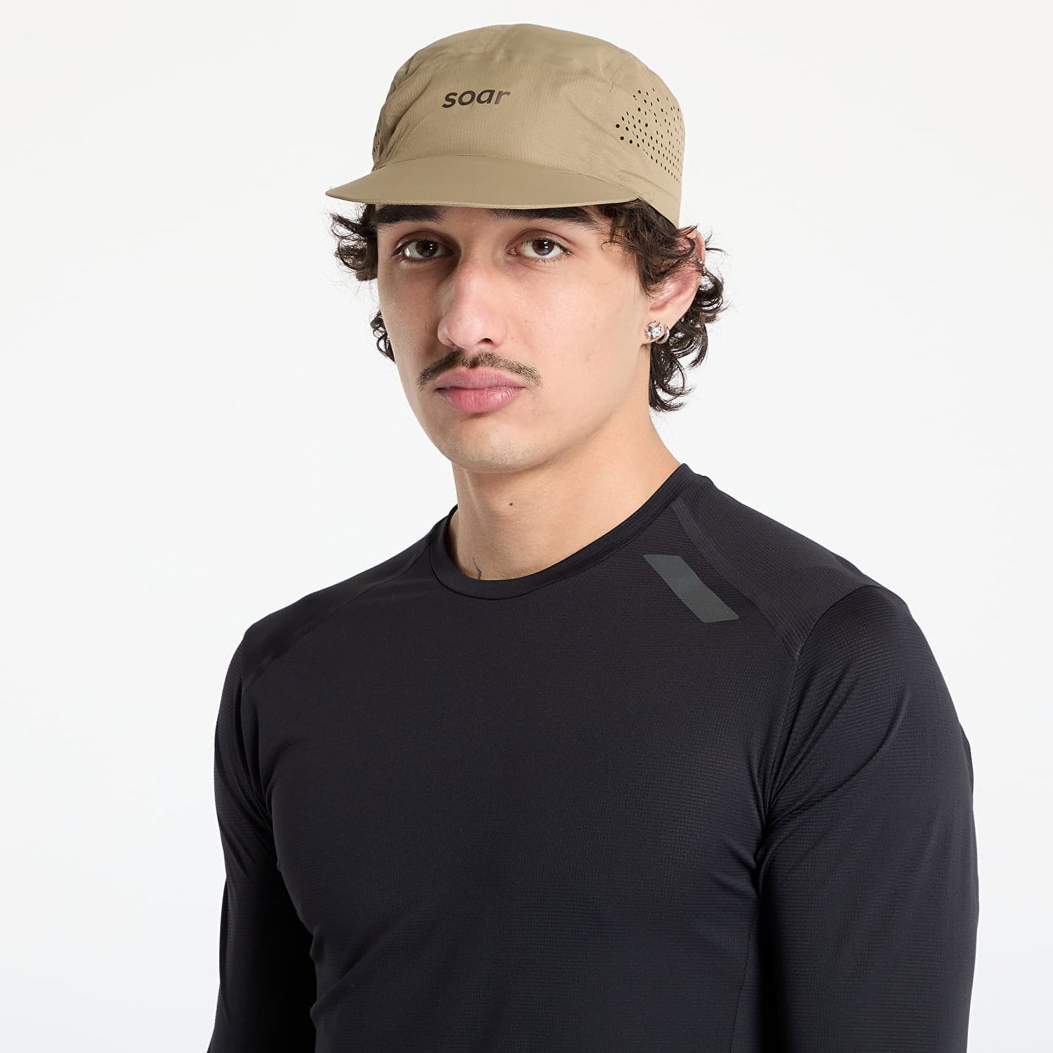 T-shirt Soar Running SOAR Running Tech Long Sleeve Tee Svart | SS25-SLS4M-BLK, 1