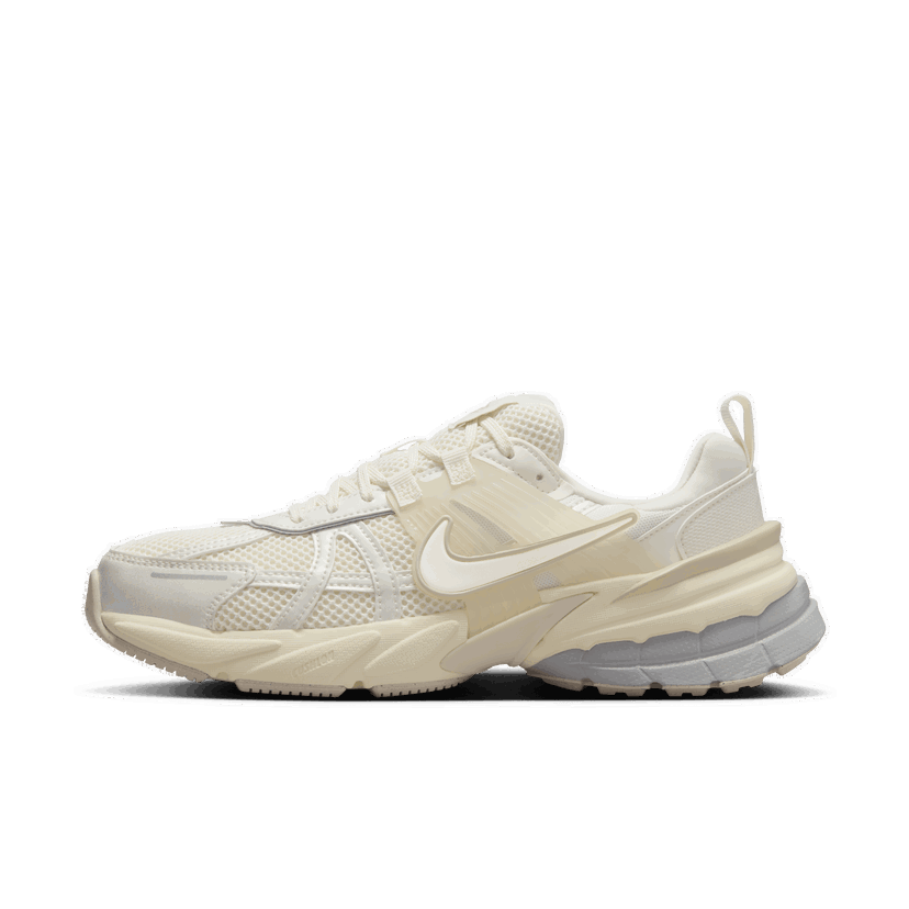 Sneakers och skor Nike V2K Run Beige | HQ1512-110