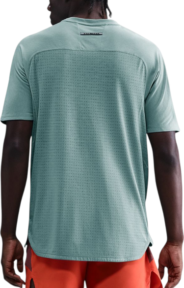 T-shirt Nike Short Sleeve T-Shirt with Perforated Panels Solar Chase Grön | hj3580-017, 1