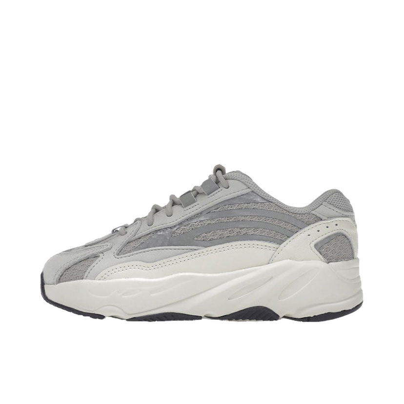Sneakers och skor adidas Yeezy Yeezy Boost 700 V2 Static Grå | HQ6966