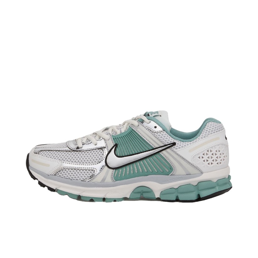 Sneakers och skor Nike Zoom Vomero 5 News UK 3 Vit | HF1877-101