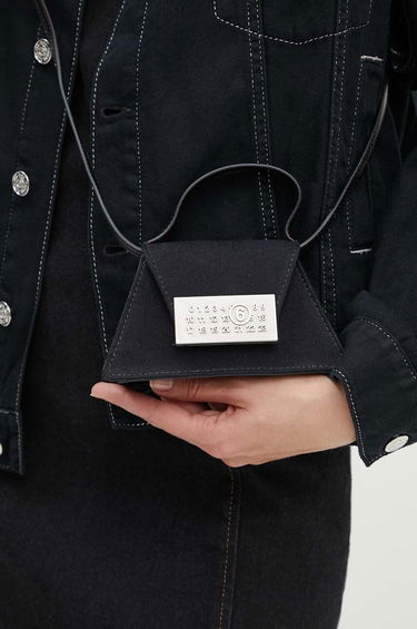 Handväska Maison Margiela MM6 Black Triangle Shoulder Bag Svart | SB5ZI0006.P6642, 5
