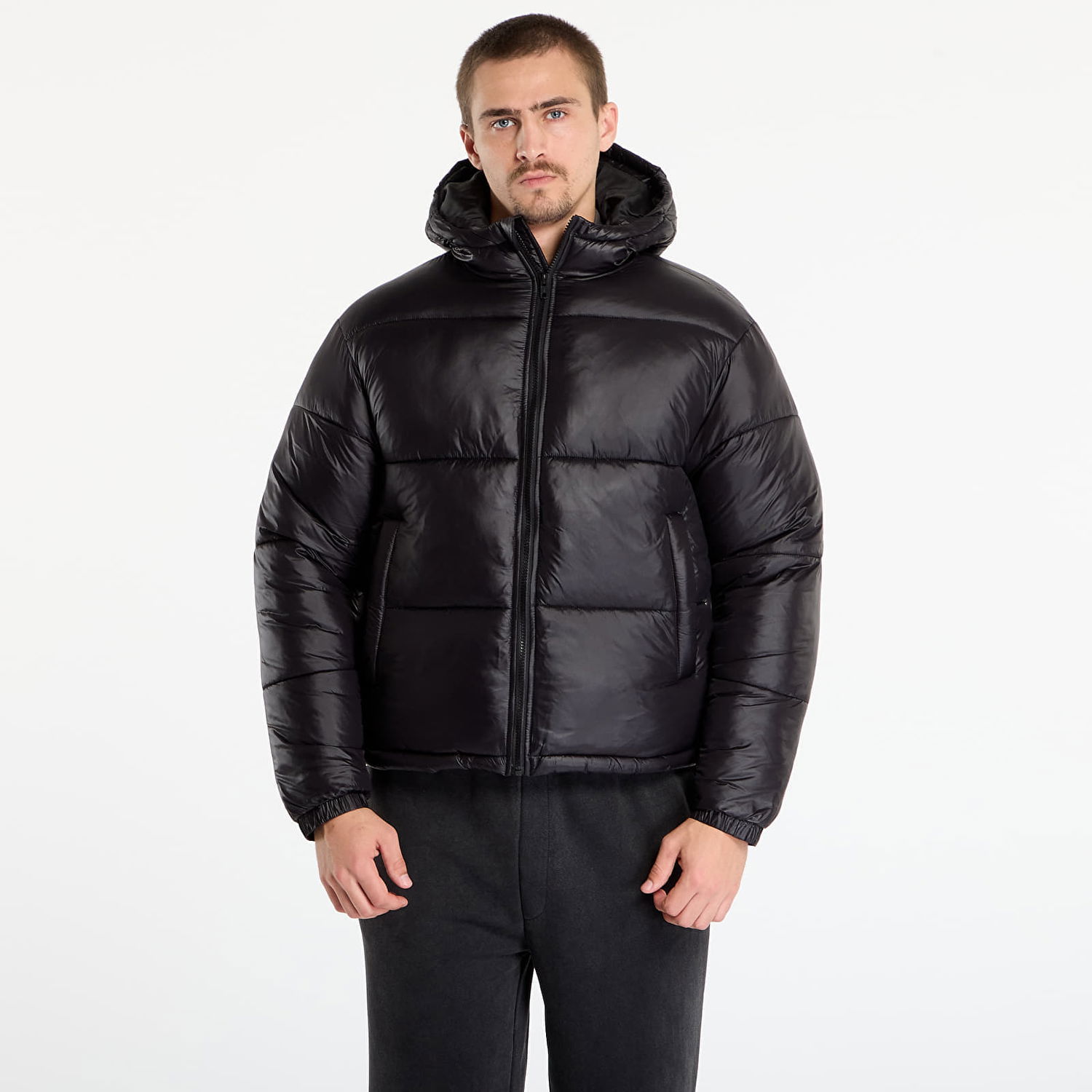 Pufferjacka Urban Classics Hooded Shiny Puffer Jacket Svart | TB7585-00007, 0