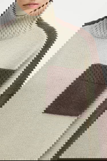 Sweater JW Anderson JW Anderson Two Tone Patch Pocket Turtleneck Sweater Flerfärgad | KW1402.YN0367, 3