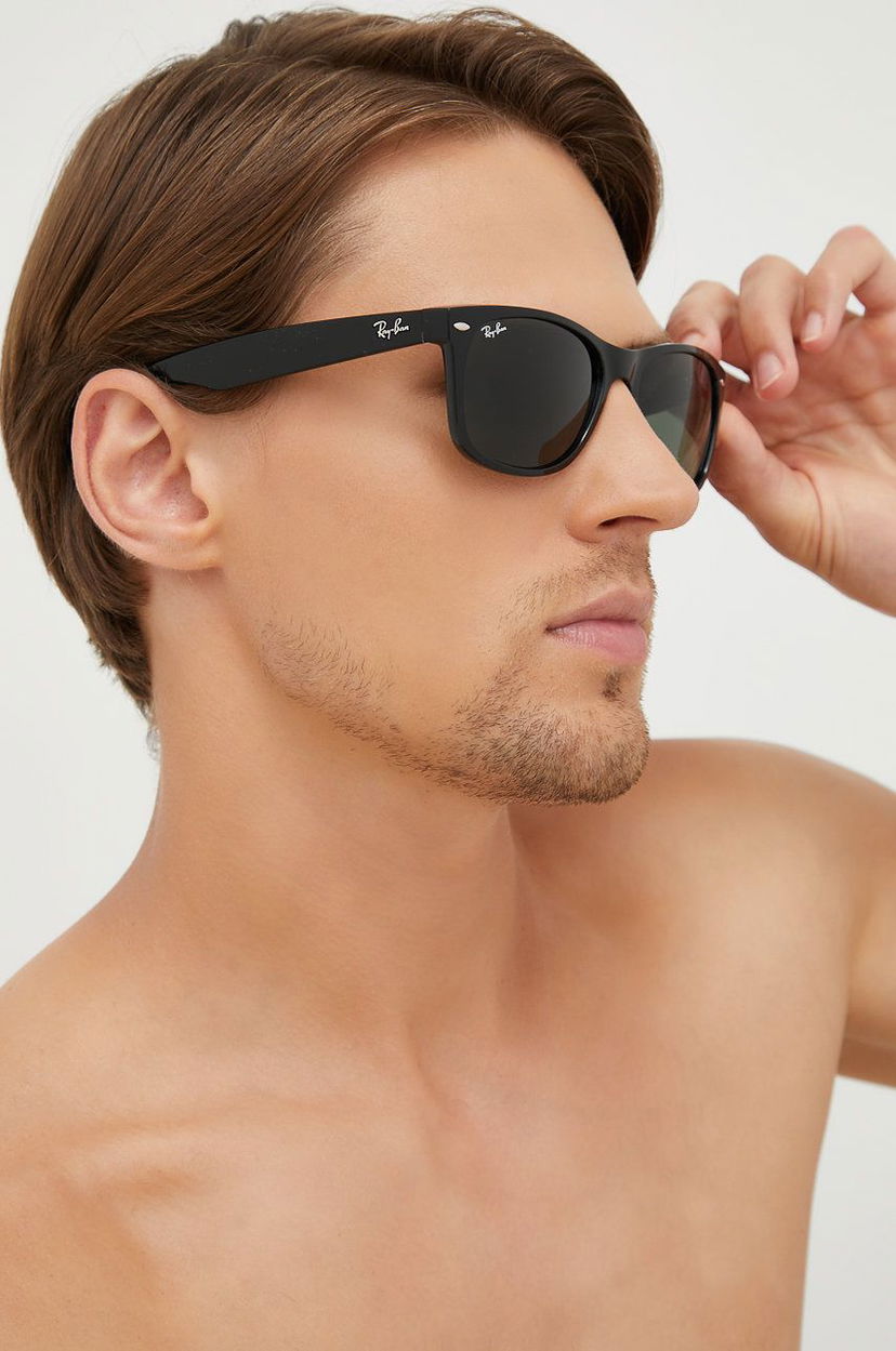 Solglasögon Ray-Ban NEW WAYFARER Sunglasses Svart | RB2132.901..