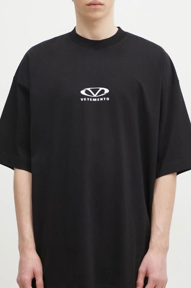 T-shirt VETEMENTS Oval Logo Oversized T-Shirt Svart | UA66TR605BW, 3