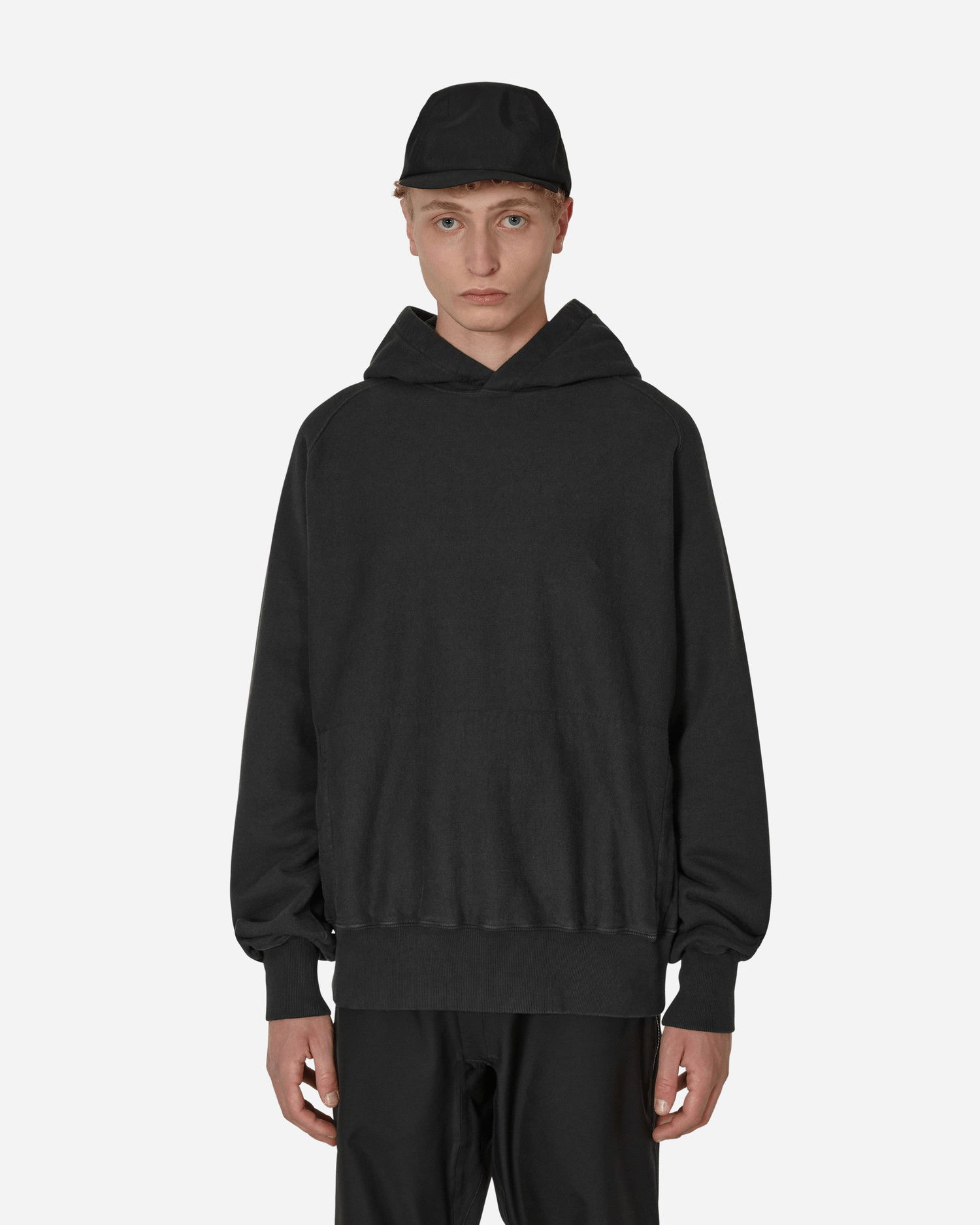 Sweatshirt GR10K Compass Raglan Unbrushed Hoodie Svart | AW22GR6A4FJ OB, 0