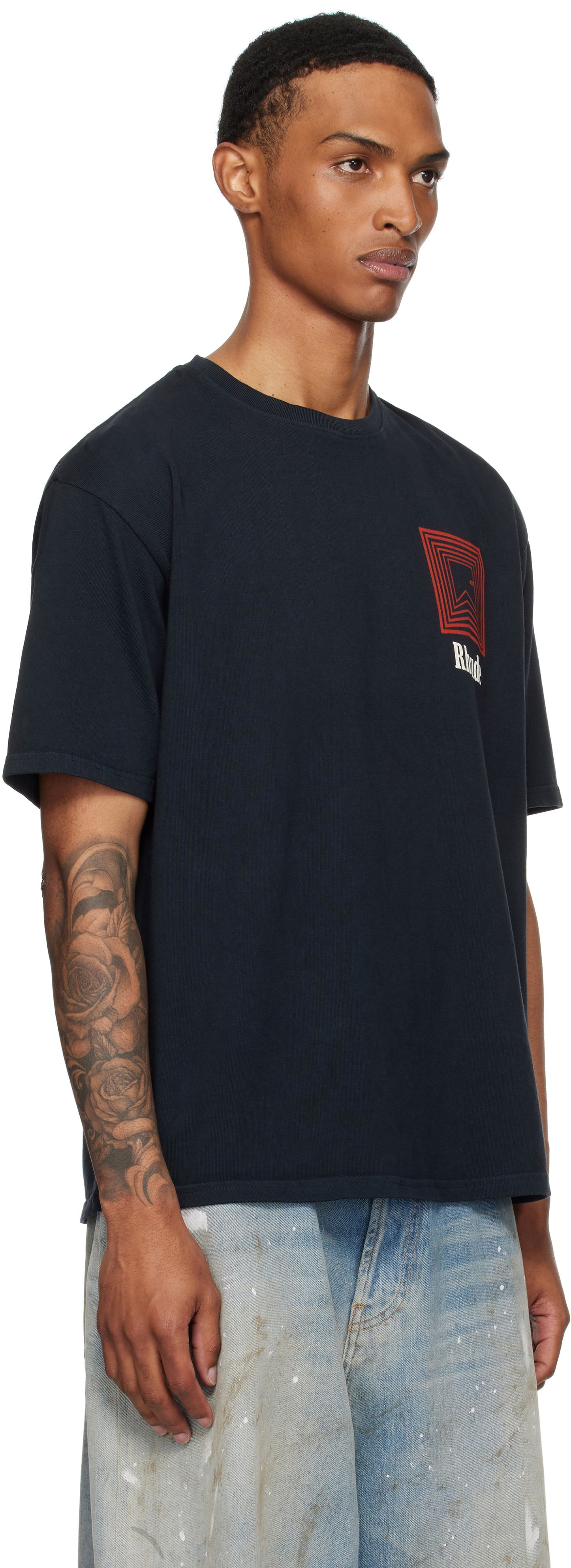 T-shirt Rhude Rhude Chevron Logo Graphic Tee Svart | RHPF25TT21012, 1