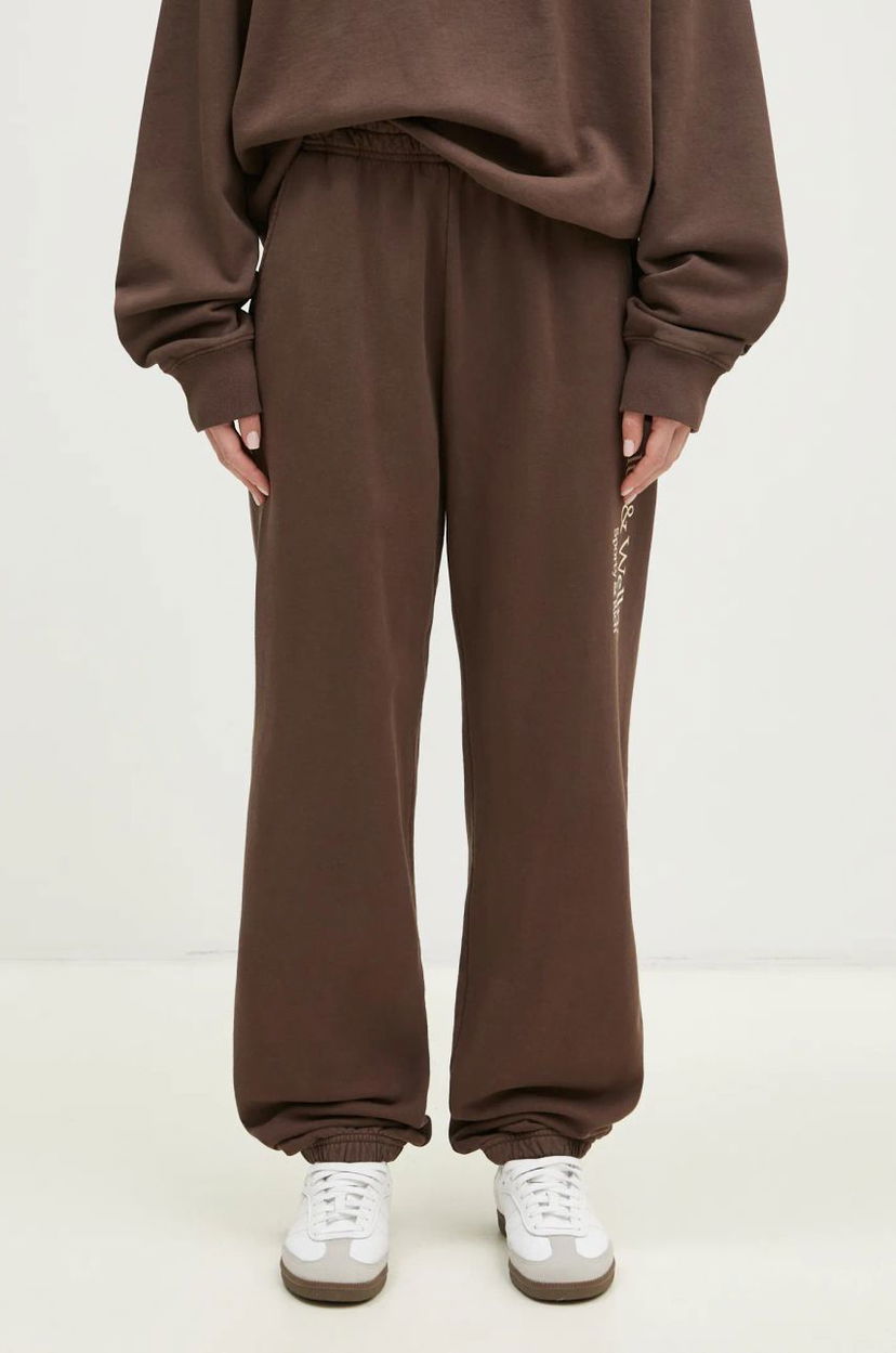 Träningsbyxor Sporty & Rich Sporty & Rich H&W Crest Sweatpants Brun | PA036512242BR03