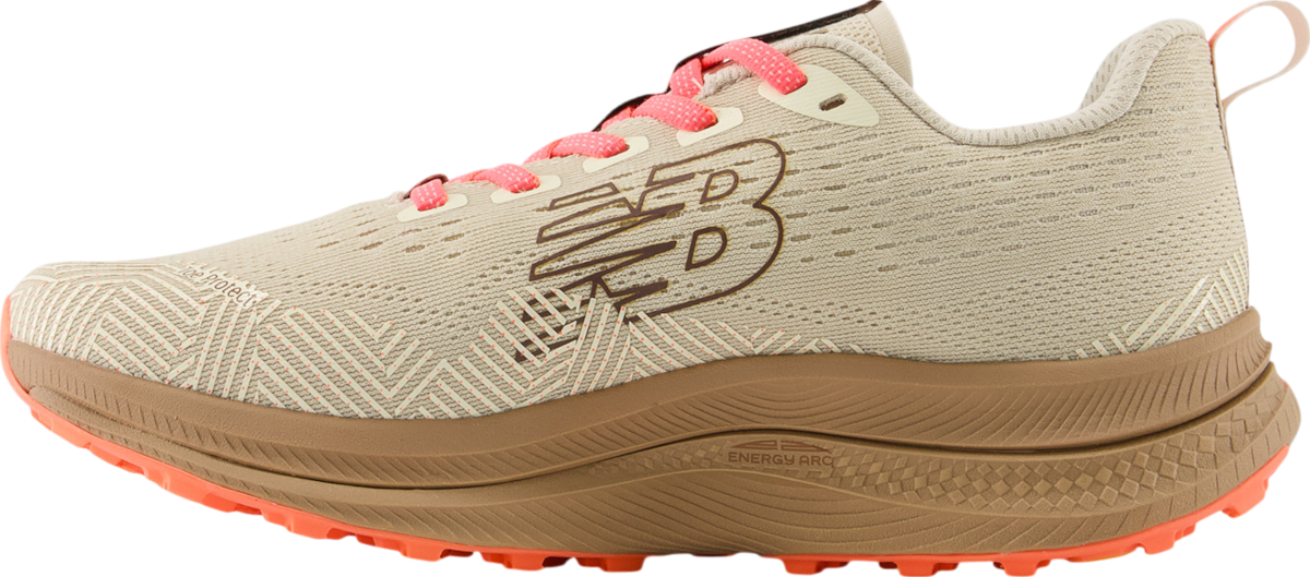 Sneakers och skor New Balance FuelCell SuperComp Trail Beige | wttrx-ur1, 1