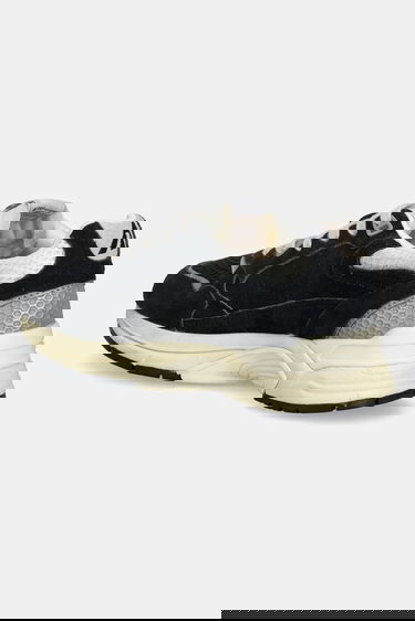 Sneakers och skor Autry Hyperway Svart | A1UNHYLWUM07, 2
