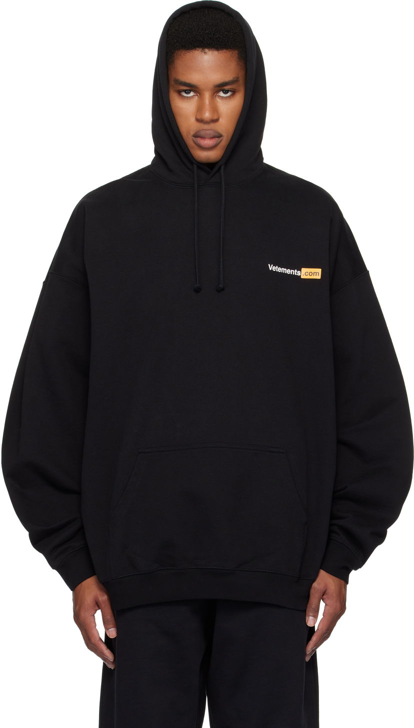 Sweatshirt VETEMENTS Oversized Hoodie with Logo Svart | UA66HD760B