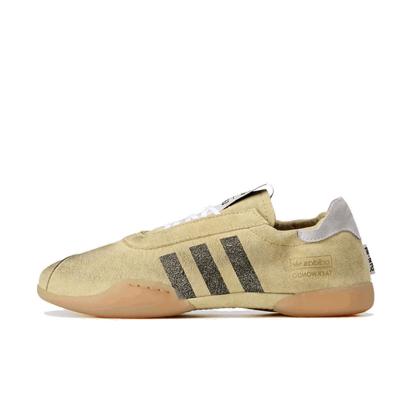 Sneakers och skor adidas Originals Song for the Mute x Taekwondo Mei "Sand" Beige | HP3516