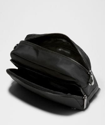 Handväska lululemon Everywhere Crossbody Bag 3L Svart | prod20003215, 8