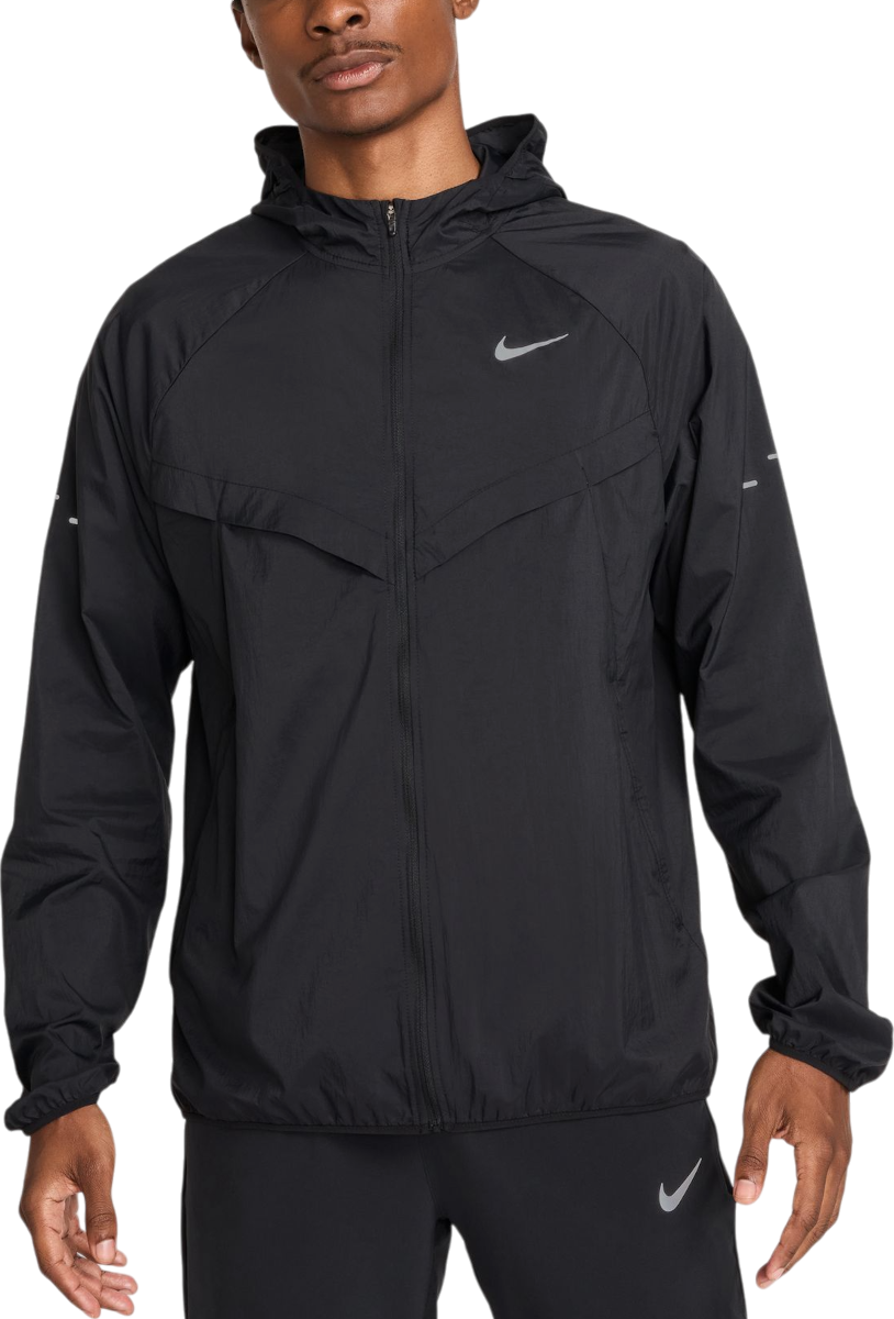 Vindjacka Nike Nike Stride Hooded Jacket Svart | hv4548-010