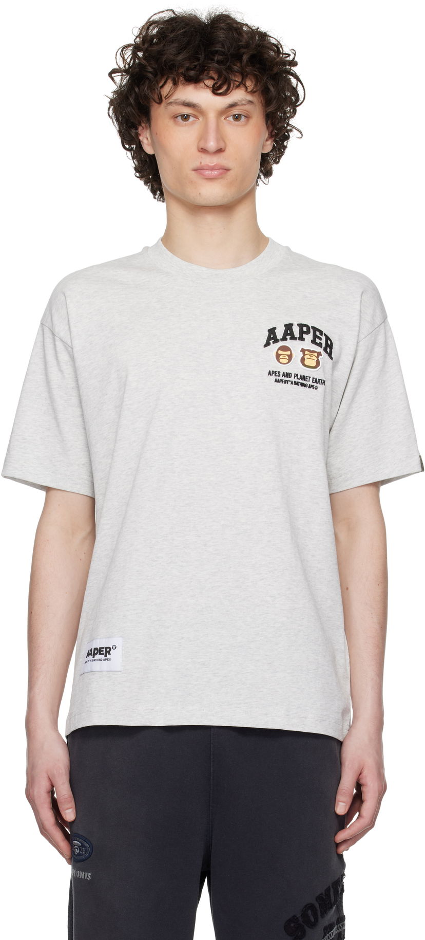 T-shirt AAPE by A Bathing Ape AAPE by A Bathing Ape 'AAPER' Logo Short Sleeve T-Shirt Grå | AAPTEM1611XANWH2