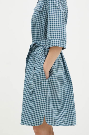 Klä MAISON KITSUNÉ Maison Kitsuné Double Pocket Mini Oversize Dress Blå | NW01620WC5015, 4
