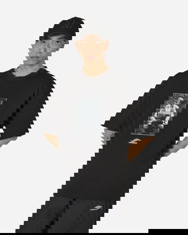 T-shirt Umbro Gavin Watson Exhibition Guy With The Boombox T-Shirt Black Svart | UBMW0258JY72 BLK0001, 0