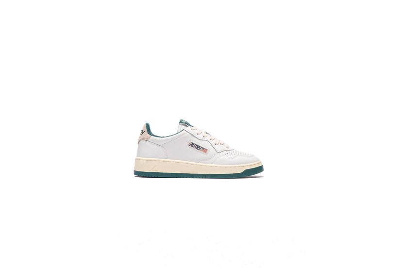 Sneakers och skor Autry Action Medalist Low Vit | AULMVS06