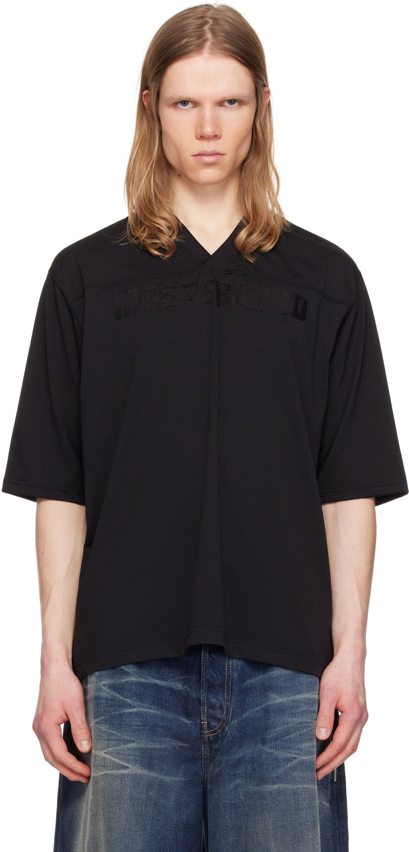 T-shirt Mastermind WORLD MASTERMIND WORLD MW Football V-Neck Jersey Svart | MW25S14-TS023-603
