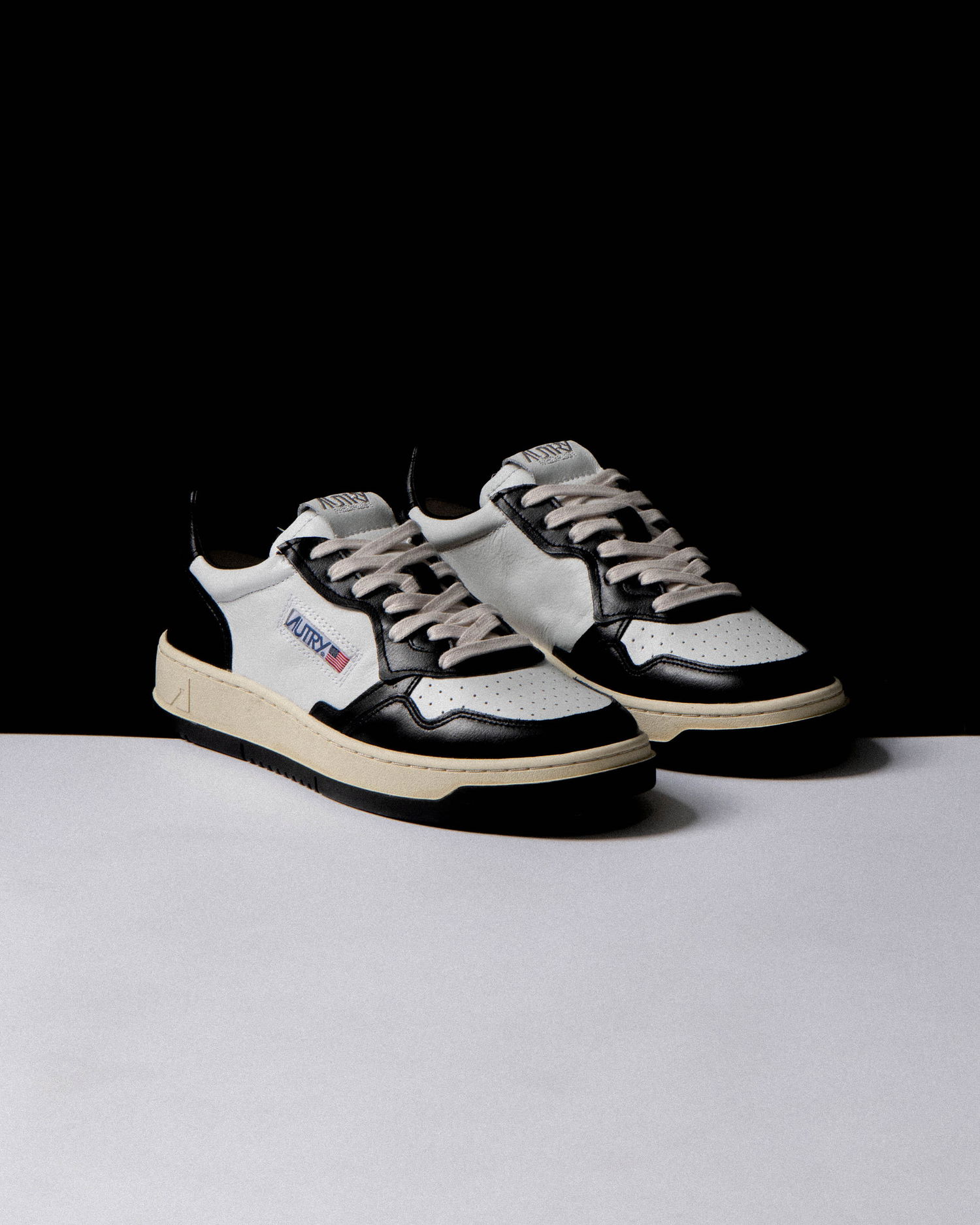 Sneakers och skor Autry Medalist Low Svart | AULMWB01, 1