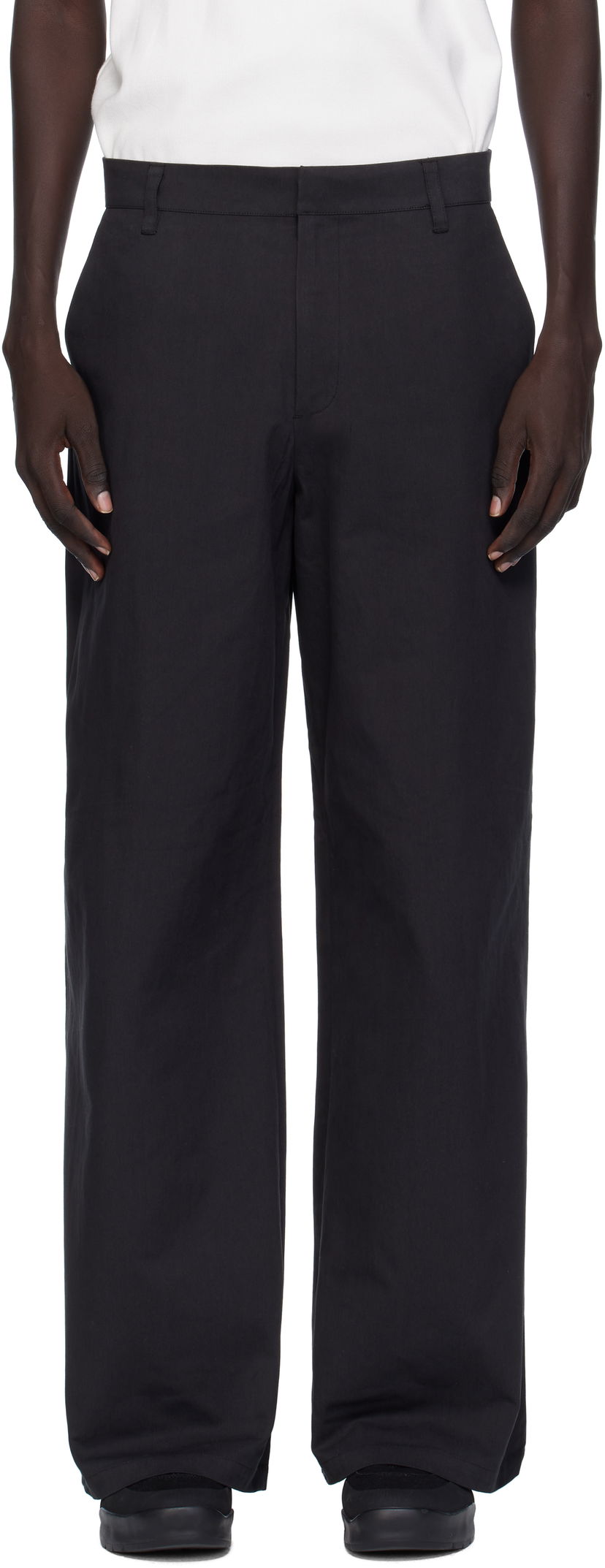 Byxor HELIOT EMIL Heliot Emil Kathemera Wide Leg Trousers Svart | AW25_M_10_210_BLK01