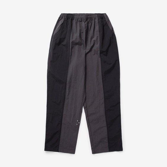 Träningsbyxor Pop Trading Company Paneled Relaxed Fit Sports Pant Svart | POPAW23-04-011, 0